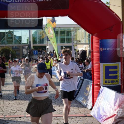 13.06.2025 - Holstenköstenlauf Felixshl http://msf.ph/oto/7936983 13.06.2025 18:05:10 Laufen 2255, 2370, 2556, 2558, 3164, 3195, 3196, 3198, 3307 meine-sportfotos.de