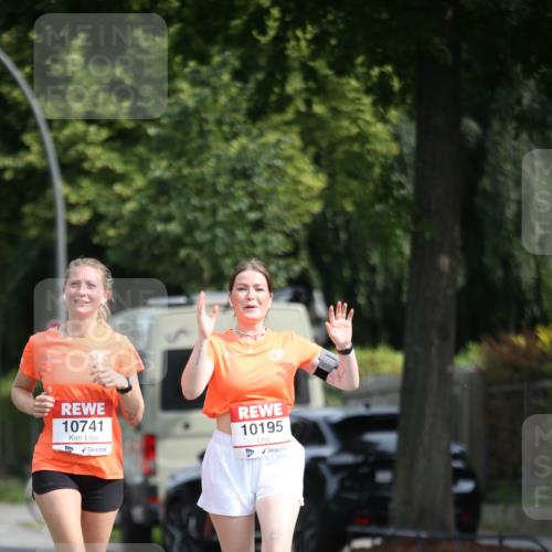 15.06.2025 - REWE Women's Run Jannik Wohlers http://msf.ph/oto/7936999 15.06.2025 09:54:58 Laufen 10741, 10195 meine-sportfotos.de