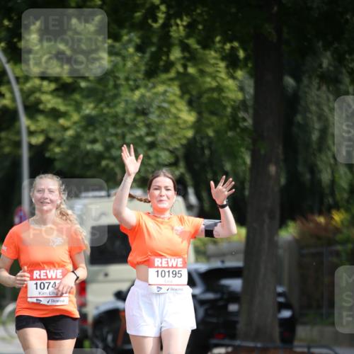 15.06.2025 - REWE Women's Run Jannik Wohlers http://msf.ph/oto/7937009 15.06.2025 09:54:58 Laufen 1074, 10195 meine-sportfotos.de