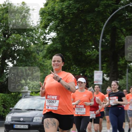 15.06.2025 - REWE Women's Run Jannik Wohlers http://msf.ph/oto/7937015 15.06.2025 08:26:48 Laufen 1043, 10097, 10521, 127 meine-sportfotos.de