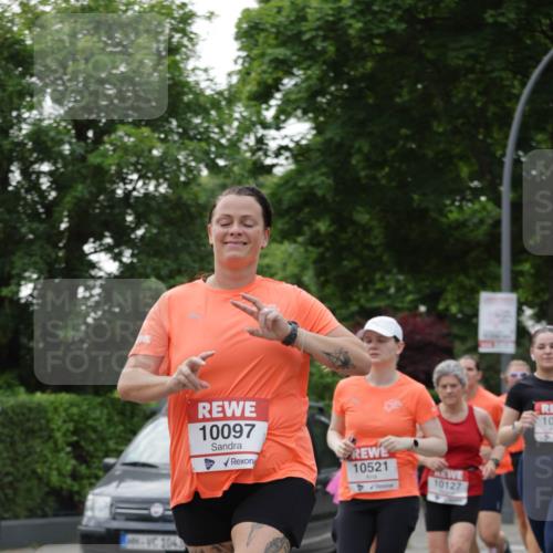15.06.2025 - REWE Women's Run Jannik Wohlers http://msf.ph/oto/7937038 15.06.2025 08:26:48 Laufen 1043, 10097, 10521, 10127, 10 meine-sportfotos.de