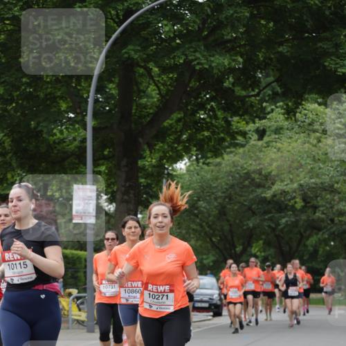 15.06.2025 - REWE Women's Run Jannik Wohlers http://msf.ph/oto/7937059 15.06.2025 08:26:49 Laufen 10115, 10731, 10860, 10271 meine-sportfotos.de