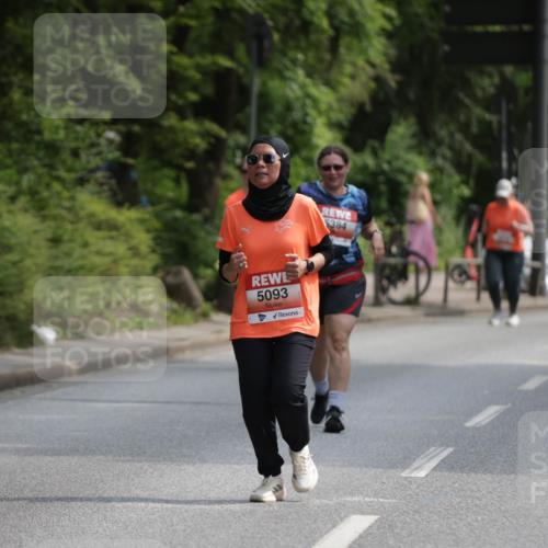 15.06.2025 - REWE Women's Run Jannik Wohlers http://msf.ph/oto/7937133 15.06.2025 10:13:51 Laufen 5093, 5384 meine-sportfotos.de