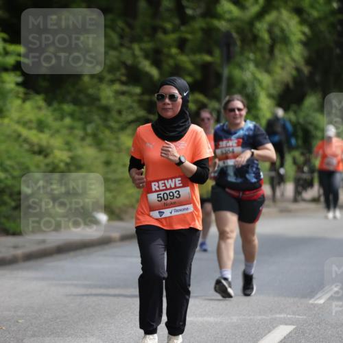 15.06.2025 - REWE Women's Run Jannik Wohlers http://msf.ph/oto/7937146 15.06.2025 10:13:53 Laufen 5093, 6384 meine-sportfotos.de