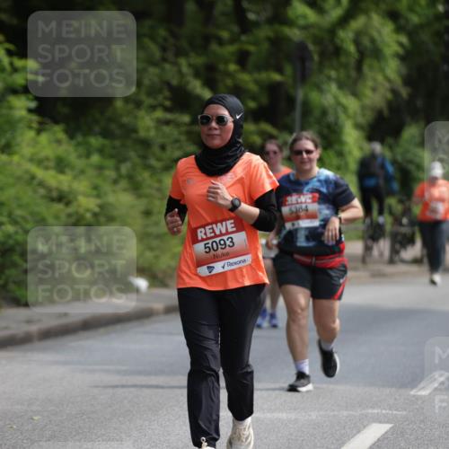 15.06.2025 - REWE Women's Run Jannik Wohlers http://msf.ph/oto/7937160 15.06.2025 10:13:53 Laufen 5093, 5384 meine-sportfotos.de