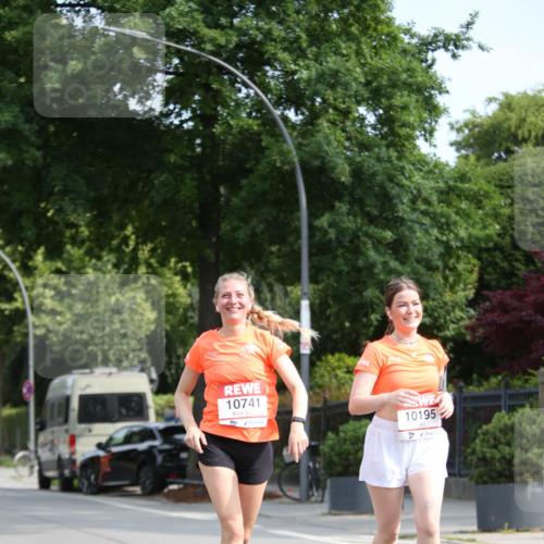 15.06.2025 - REWE Women's Run Jannik Wohlers http://msf.ph/oto/7937175 15.06.2025 09:55:01 Laufen 10741, 10195 meine-sportfotos.de