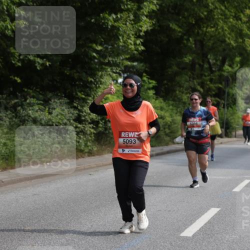 15.06.2025 - REWE Women's Run Jannik Wohlers http://msf.ph/oto/7937252 15.06.2025 10:13:56 Laufen 5093, 5384 meine-sportfotos.de