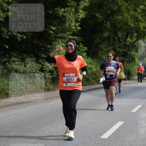 15.06.2025 - REWE Women's Run Jannik Wohlers http://msf.ph/oto/7937266 15.06.2025 10:13:56 Laufen 5093, 5384 meine-sportfotos.de