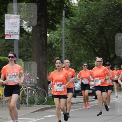 15.06.2025 - REWE Women's Run Jannik Wohlers http://msf.ph/oto/7937279 15.06.2025 08:26:53 Laufen 15, 2025, 10416, 10569, 5, 10579, 10376, 0322 meine-sportfotos.de