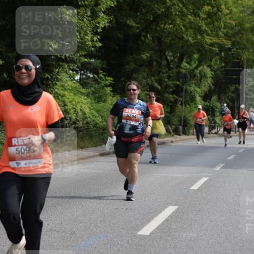 15.06.2025 - REWE Women's Run Jannik Wohlers http://msf.ph/oto/7937280 15.06.2025 10:13:57 Laufen 5093, 5384 meine-sportfotos.de