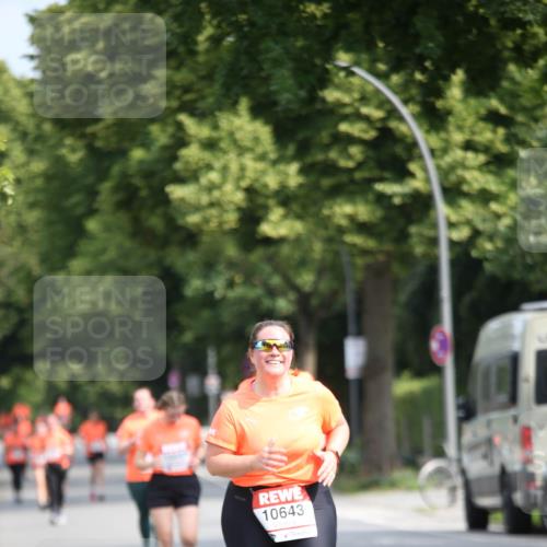 15.06.2025 - REWE Women's Run Jannik Wohlers http://msf.ph/oto/7937359 15.06.2025 09:55:16 Laufen 10643 meine-sportfotos.de