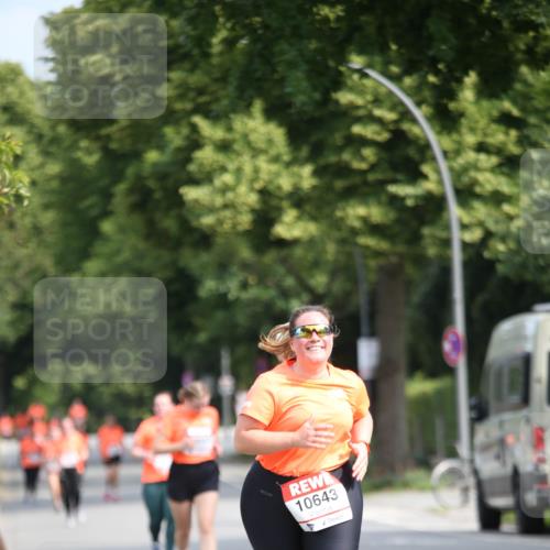 15.06.2025 - REWE Women's Run Jannik Wohlers http://msf.ph/oto/7937369 15.06.2025 09:55:16 Laufen 10643 meine-sportfotos.de