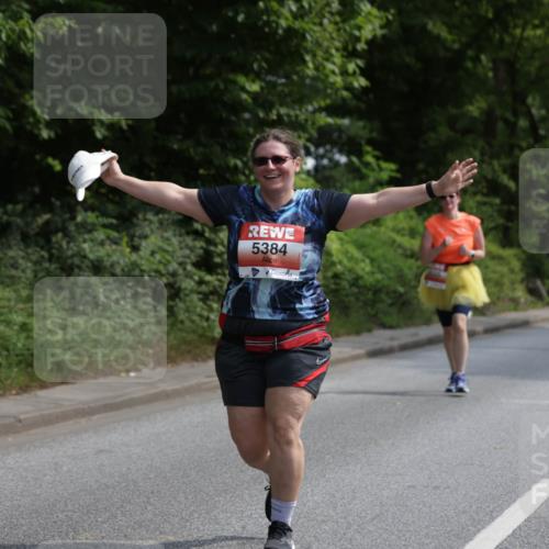 15.06.2025 - REWE Women's Run Jannik Wohlers http://msf.ph/oto/7937381 15.06.2025 10:13:58 Laufen 5384 meine-sportfotos.de