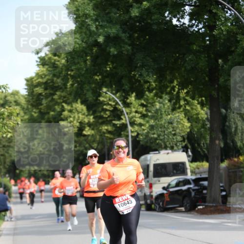 15.06.2025 - REWE Women's Run Jannik Wohlers http://msf.ph/oto/7937399 15.06.2025 09:55:17 Laufen 102, 10643 meine-sportfotos.de