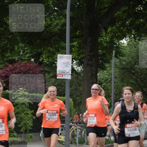 15.06.2025 - REWE Women's Run Jannik Wohlers http://msf.ph/oto/7937463 15.06.2025 08:26:56 Laufen 15, 2025, 10425, 10376, 10, 9, 10268 meine-sportfotos.de