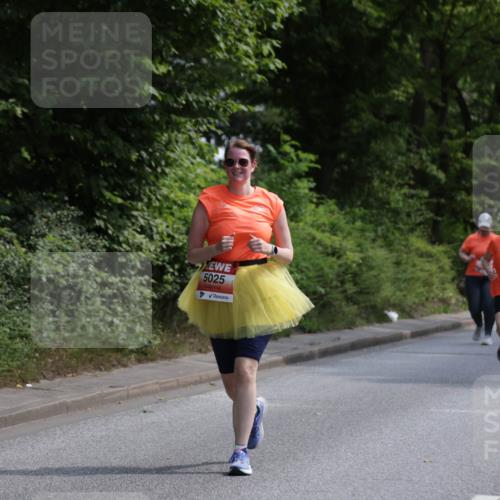 15.06.2025 - REWE Women's Run Jannik Wohlers http://msf.ph/oto/7937473 15.06.2025 10:14:01 Laufen 5025, 5241 meine-sportfotos.de