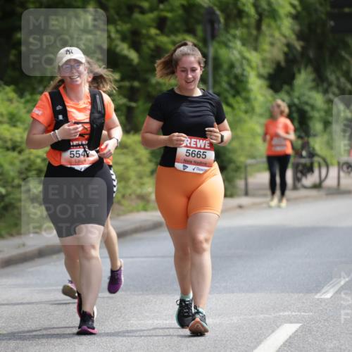 15.06.2025 - REWE Women's Run Jannik Wohlers http://msf.ph/oto/7937607 15.06.2025 10:14:08 Laufen 11, 554, 5665 meine-sportfotos.de