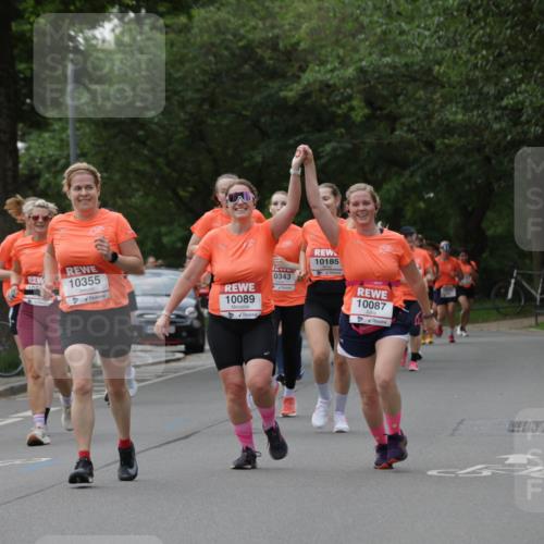 15.06.2025 - REWE Women's Run Jannik Wohlers http://msf.ph/oto/7937610 15.06.2025 08:27:02 Laufen 10305, 105, 10355, 10089, 0343, 10185, 10087 meine-sportfotos.de