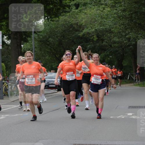 15.06.2025 - REWE Women's Run Jannik Wohlers http://msf.ph/oto/7937631 15.06.2025 08:27:02 Laufen 15, 2025, 10305, 10355, 133, 1016, 343, 10089, 10087 meine-sportfotos.de