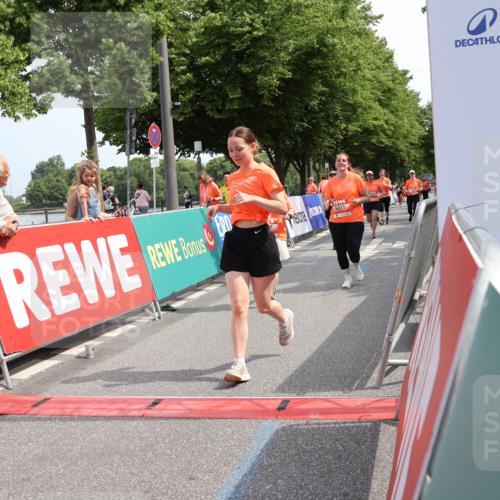 15.06.2025 - REWE Women's Run Strokosch-Dieckow http://msf.ph/oto/7937634 15.06.2025 11:11:25 Ziel 5011, 5033, 5119, 5165, 5192, 5232, 5283, 5291, 5362, 5382, 5407, 5445, 5446, 5504, 5527, 5587, 5684 meine-sportfotos.de