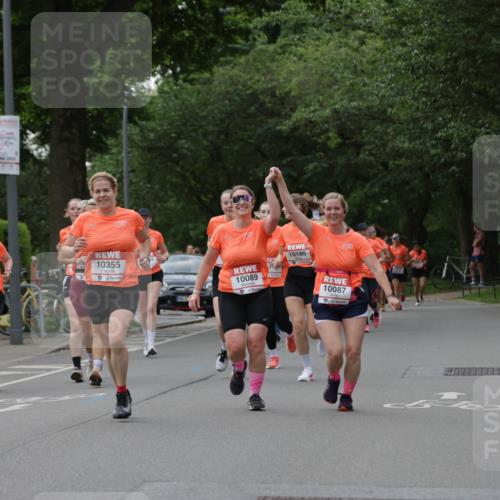 15.06.2025 - REWE Women's Run Jannik Wohlers http://msf.ph/oto/7937644 15.06.2025 08:27:02 Laufen 15, 2025, 10355, 10305, 10089, 10185, 10087 meine-sportfotos.de