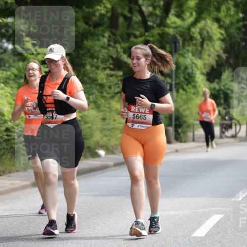 15.06.2025 - REWE Women's Run Jannik Wohlers http://msf.ph/oto/7937672 15.06.2025 10:14:09 Laufen 5547, 5665 meine-sportfotos.de