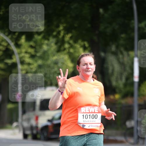 15.06.2025 - REWE Women's Run Jannik Wohlers http://msf.ph/oto/7937673 15.06.2025 09:55:27 Laufen 10100 meine-sportfotos.de