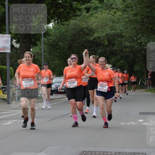 15.06.2025 - REWE Women's Run Jannik Wohlers http://msf.ph/oto/7937682 15.06.2025 08:27:02 Laufen 2921, 10305, 10355, 10766, 10089, 0343, 10087 meine-sportfotos.de