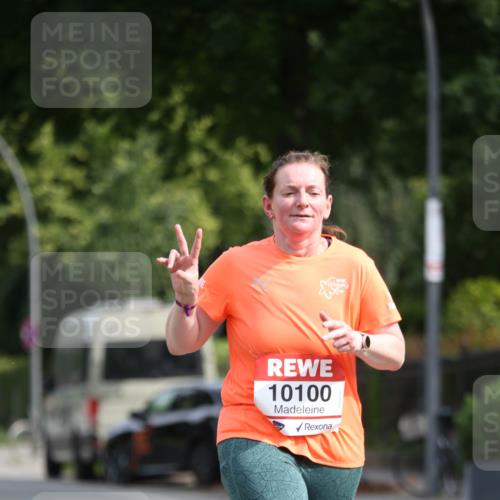 15.06.2025 - REWE Women's Run Jannik Wohlers http://msf.ph/oto/7937684 15.06.2025 09:55:27 Laufen 10100 meine-sportfotos.de