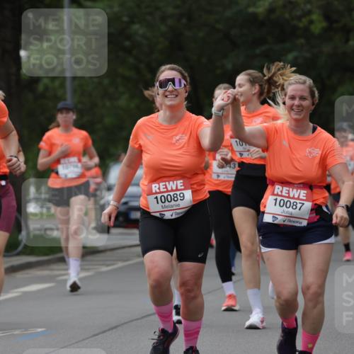 15.06.2025 - REWE Women's Run Jannik Wohlers http://msf.ph/oto/7937697 15.06.2025 08:27:03 Laufen 10355, 10794, 10089, 43, 10, 10087 meine-sportfotos.de