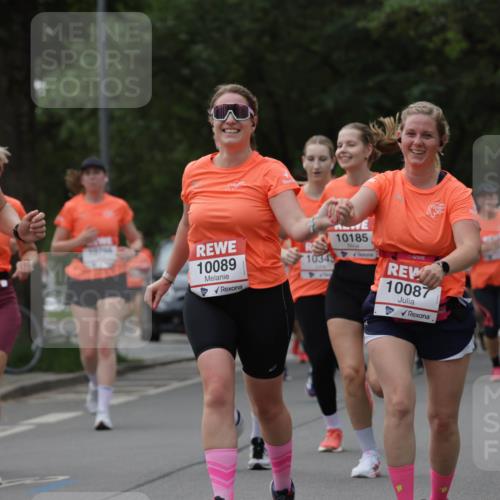 15.06.2025 - REWE Women's Run Jannik Wohlers http://msf.ph/oto/7937705 15.06.2025 08:27:03 Laufen 10355, 19796, 10089, 10343, 10185, 10087 meine-sportfotos.de