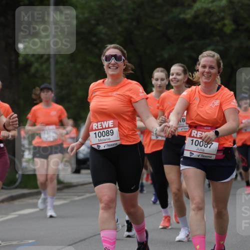 15.06.2025 - REWE Women's Run Jannik Wohlers http://msf.ph/oto/7937710 15.06.2025 08:27:03 Laufen 10355, 10, 90, 10089, 8, 10087 meine-sportfotos.de