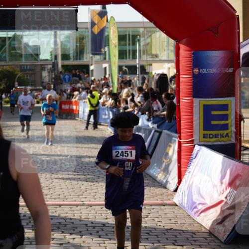 13.06.2025 - Holstenköstenlauf Felixshl http://msf.ph/oto/7937711 13.06.2025 18:05:23 Laufen 2363, 2451, 2612, 2817, 2862, 3156, 3853, 3854 meine-sportfotos.de