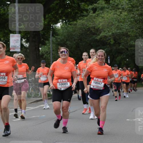 15.06.2025 - REWE Women's Run Jannik Wohlers http://msf.ph/oto/7937734 15.06.2025 08:27:03 Laufen 10305, 10355, 10766, 10089, 10087, 10641 meine-sportfotos.de