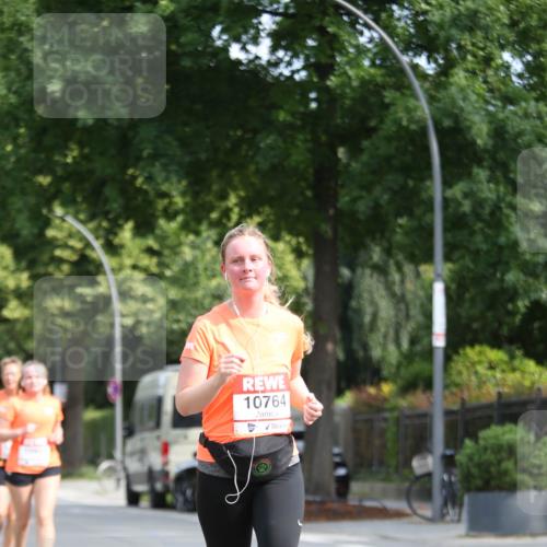 15.06.2025 - REWE Women's Run Jannik Wohlers http://msf.ph/oto/7937833 15.06.2025 09:55:41 Laufen 10764 meine-sportfotos.de