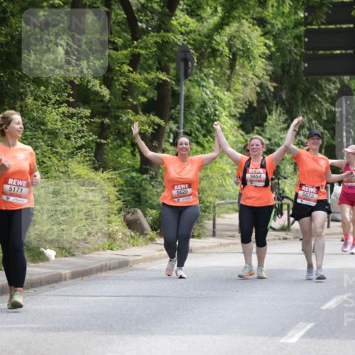 15.06.2025 - REWE Women's Run Jannik Wohlers http://msf.ph/oto/7937861 15.06.2025 10:14:16 Laufen 5171, 5629, 5654, 5572, 5488 meine-sportfotos.de