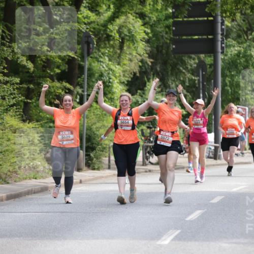 15.06.2025 - REWE Women's Run Jannik Wohlers http://msf.ph/oto/7937919 15.06.2025 10:14:17 Laufen 5629, 5654, 5572, 5684, 5488, 5545 meine-sportfotos.de