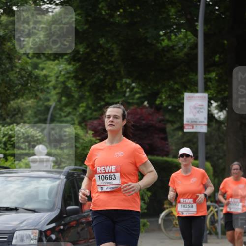 15.06.2025 - REWE Women's Run Jannik Wohlers http://msf.ph/oto/7937946 15.06.2025 08:27:09 Laufen 10683, 10258, 10062 meine-sportfotos.de