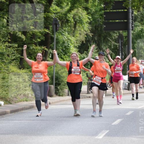 15.06.2025 - REWE Women's Run Jannik Wohlers http://msf.ph/oto/7937963 15.06.2025 10:14:17 Laufen 5654, 5572, 5629, 5684 meine-sportfotos.de