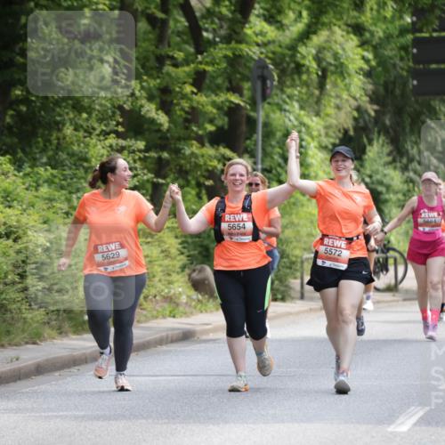 15.06.2025 - REWE Women's Run Jannik Wohlers http://msf.ph/oto/7938036 15.06.2025 10:14:20 Laufen 5629, 5654, 5572, 5684 meine-sportfotos.de
