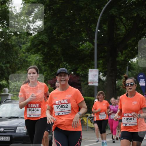 15.06.2025 - REWE Women's Run Jannik Wohlers http://msf.ph/oto/7938093 15.06.2025 08:27:13 Laufen 1043, 10434, 10822, 10105, 10581 meine-sportfotos.de