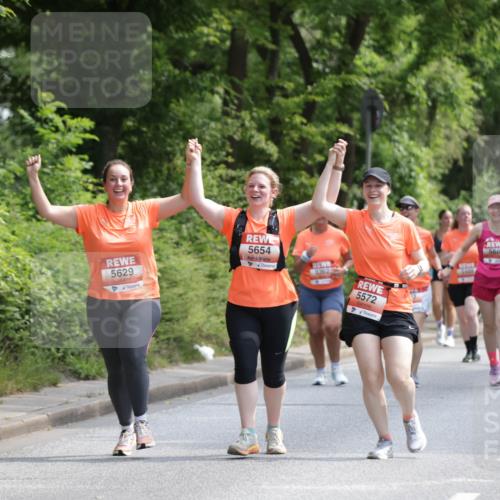 15.06.2025 - REWE Women's Run Jannik Wohlers http://msf.ph/oto/7938148 15.06.2025 10:14:22 Laufen 5629, 5654, 5362, 5572, 5684 meine-sportfotos.de