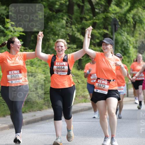 15.06.2025 - REWE Women's Run Jannik Wohlers http://msf.ph/oto/7938167 15.06.2025 10:14:22 Laufen 5629, 5654, 5572, 283 meine-sportfotos.de