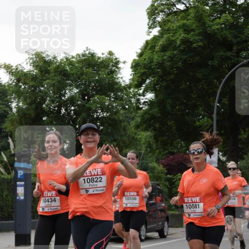 15.06.2025 - REWE Women's Run Jannik Wohlers http://msf.ph/oto/7938176 15.06.2025 08:27:14 Laufen 10434, 10822, 10556, 10581, 204 meine-sportfotos.de
