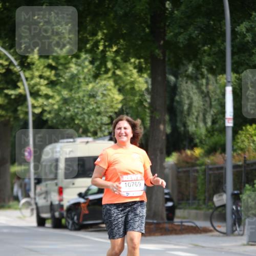 15.06.2025 - REWE Women's Run Jannik Wohlers http://msf.ph/oto/7938187 15.06.2025 09:55:57 Laufen 10769 meine-sportfotos.de