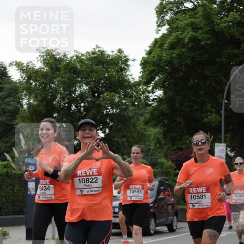 15.06.2025 - REWE Women's Run Jannik Wohlers http://msf.ph/oto/7938190 15.06.2025 08:27:14 Laufen 10822, 10434, 10556, 1, 10581, 10204 meine-sportfotos.de