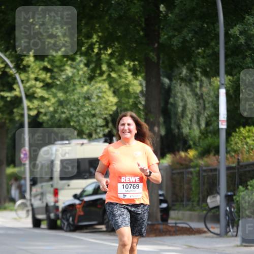 15.06.2025 - REWE Women's Run Jannik Wohlers http://msf.ph/oto/7938192 15.06.2025 09:55:58 Laufen 10769 meine-sportfotos.de