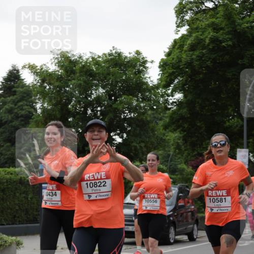 15.06.2025 - REWE Women's Run Jannik Wohlers http://msf.ph/oto/7938201 15.06.2025 08:27:14 Laufen 10822, 10434, 10556, 10581 meine-sportfotos.de