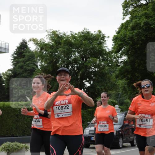 15.06.2025 - REWE Women's Run Jannik Wohlers http://msf.ph/oto/7938216 15.06.2025 08:27:14 Laufen 0434, 10822, 10556, 0581, 21 meine-sportfotos.de