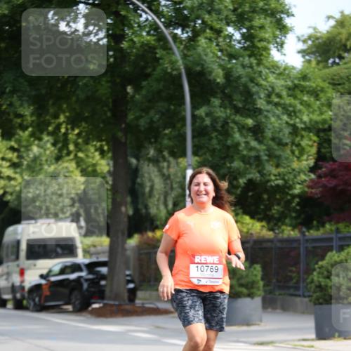 15.06.2025 - REWE Women's Run Jannik Wohlers http://msf.ph/oto/7938226 15.06.2025 09:55:59 Laufen 10769 meine-sportfotos.de